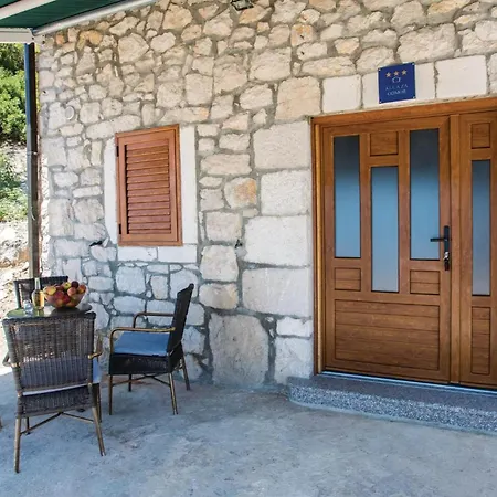 Dom wakacyjny 1 Bedroom Gorgeous In Slivno *